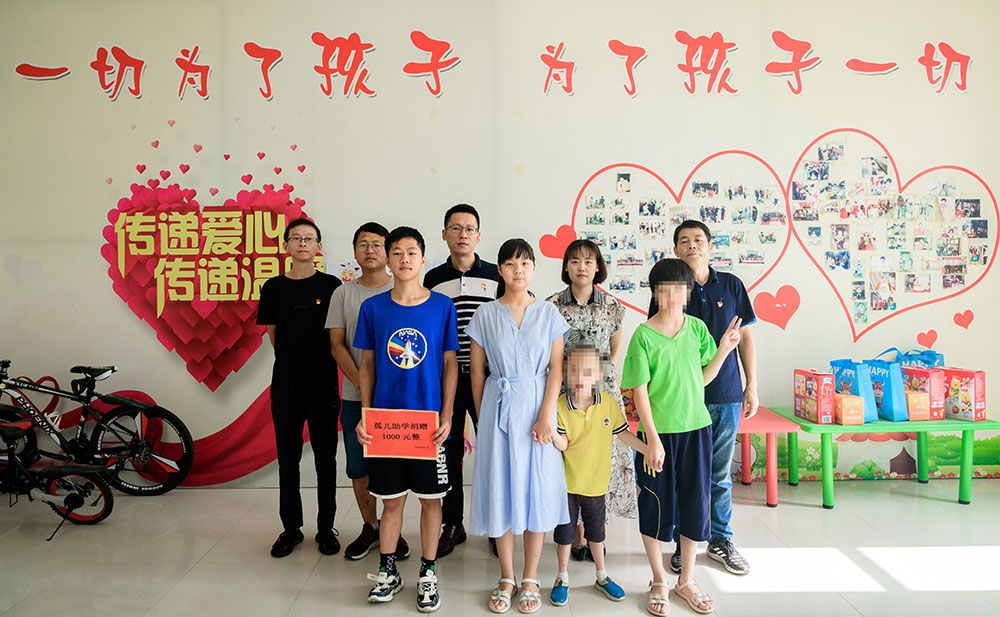 屯溪城建投公司黨支部情系福利院 慰問暖人心