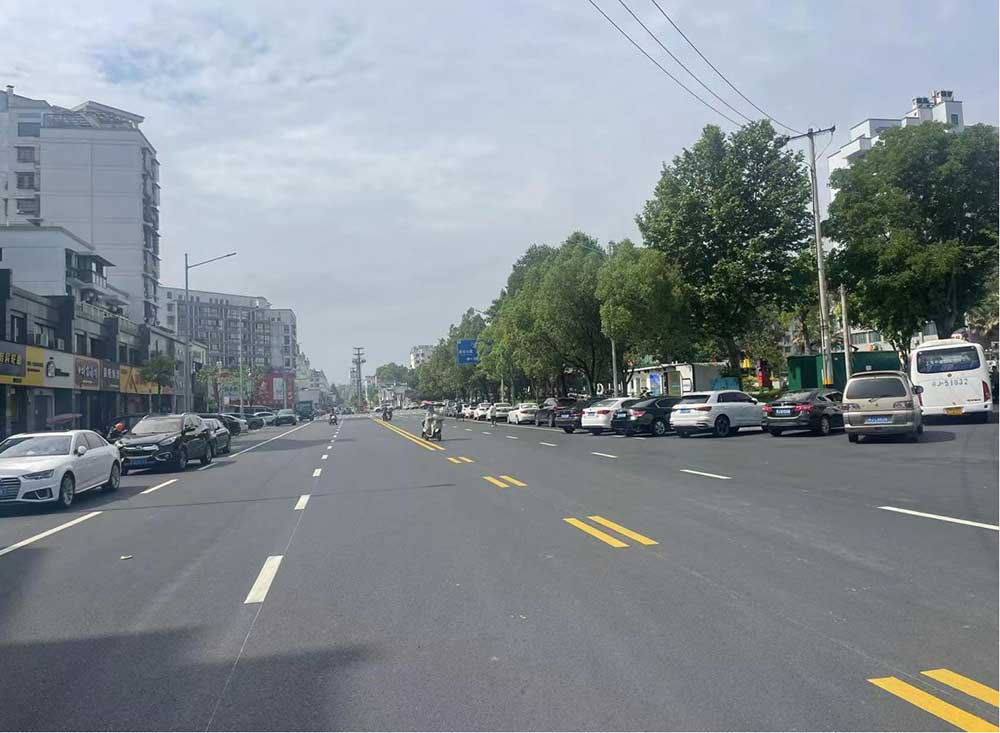 完善基礎(chǔ)設(shè)施提升改造，確保人民群眾出行安全