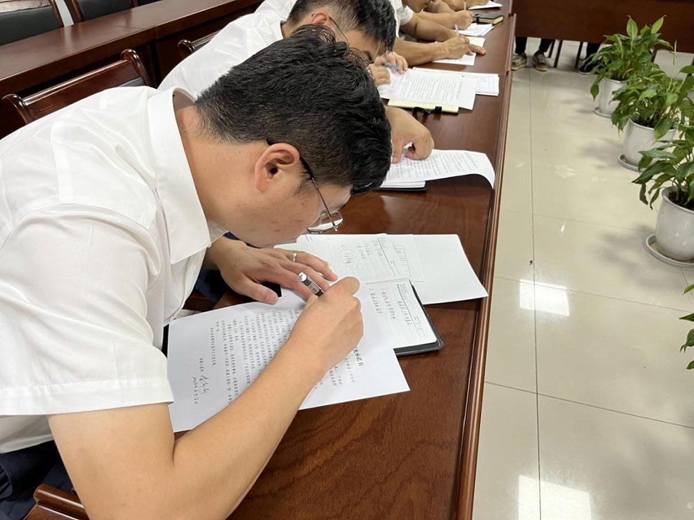 城建投公司召開全體員工大會暨安全生產、保密工作會議?